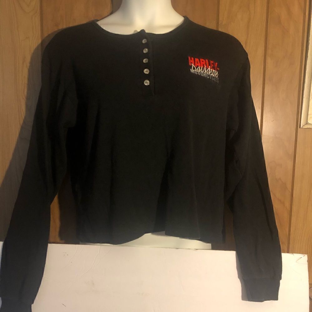 Harley-Davidson long sleeve cropped shirt. Size XL. Pullover.